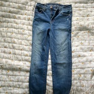 Stretchy skinny jeans